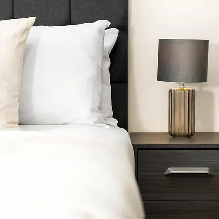 New Luxury Two Bedroom Apartment - City Centre - Netflix - Wifi - Top Rated - Jq 8Ah Бирмингем Экстерьер фото
