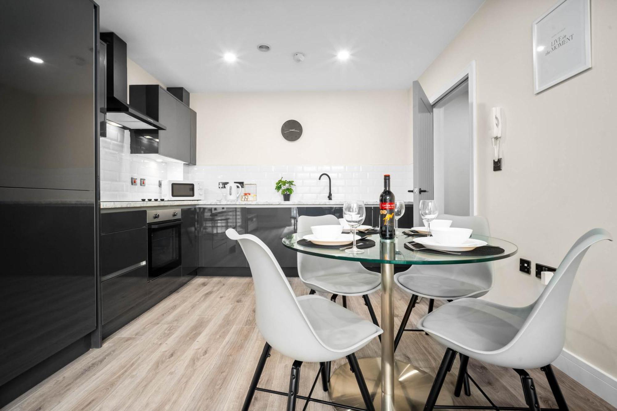 New Luxury Two Bedroom - Centre - Netflix - Wifi - Rated - Jq 8ah Apartamento Birmingam